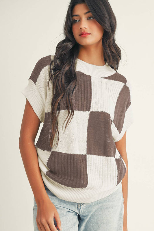 Checkered Color Block Crew Neck Short Sleeve Sweater: Khaki